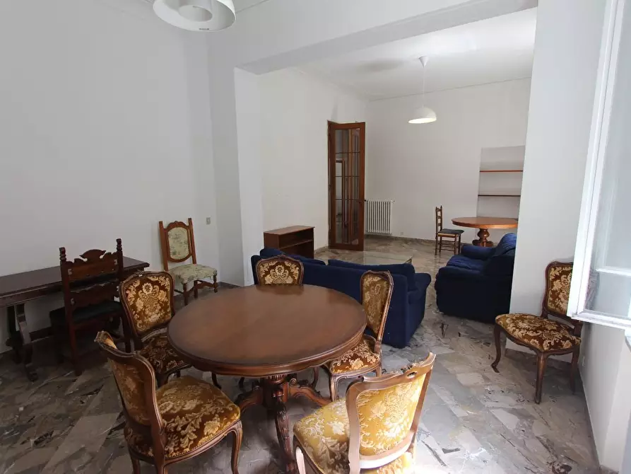 Immagine 10 di Appartamento in vendita  a La Spezia