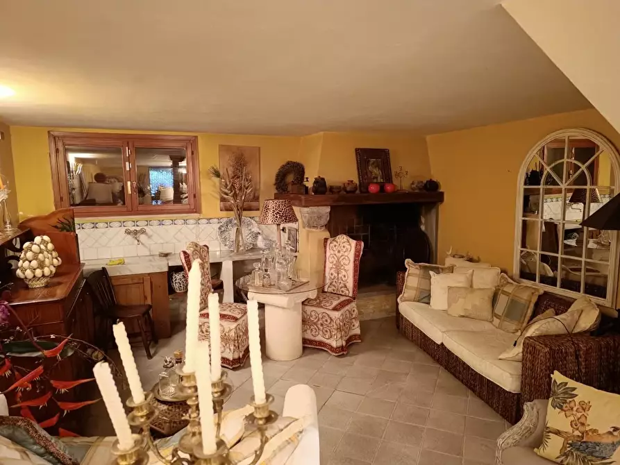 Immagine 13 di Villetta a schiera in vendita  a Carrara