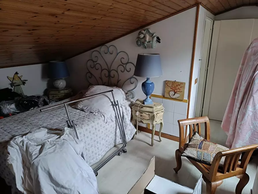 Immagine 22 di Villetta a schiera in vendita  a Carrara