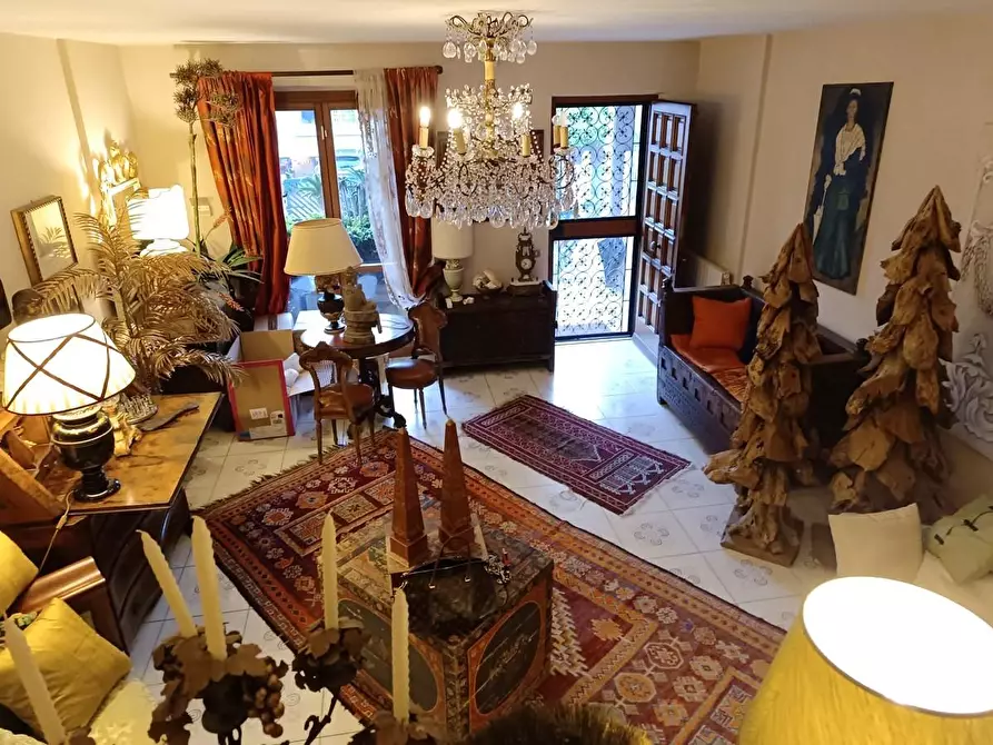 Immagine 5 di Villetta a schiera in vendita  a Carrara