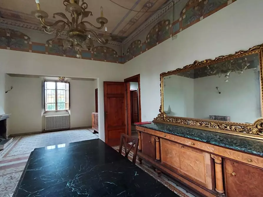 Immagine 7 di Villa in vendita  a Capannori