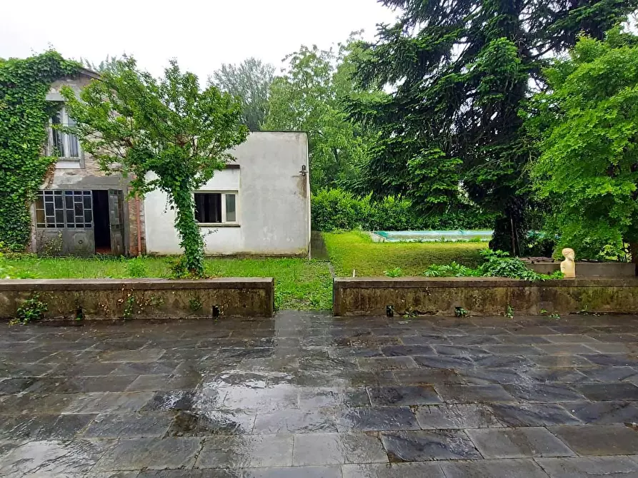 Immagine 14 di Villa in vendita  a Capannori