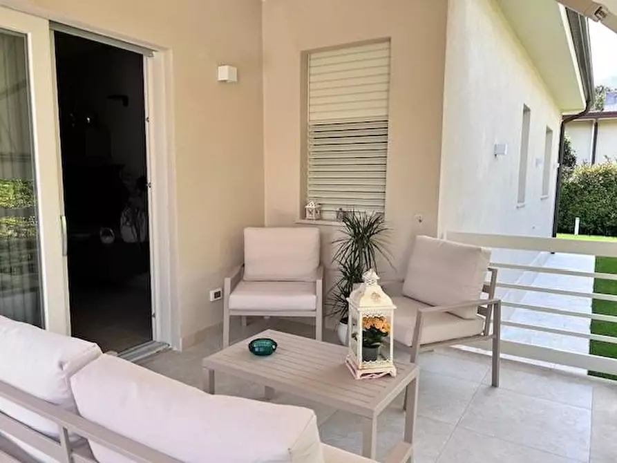 Immagine 23 di Villa in affitto  a Forte Dei Marmi