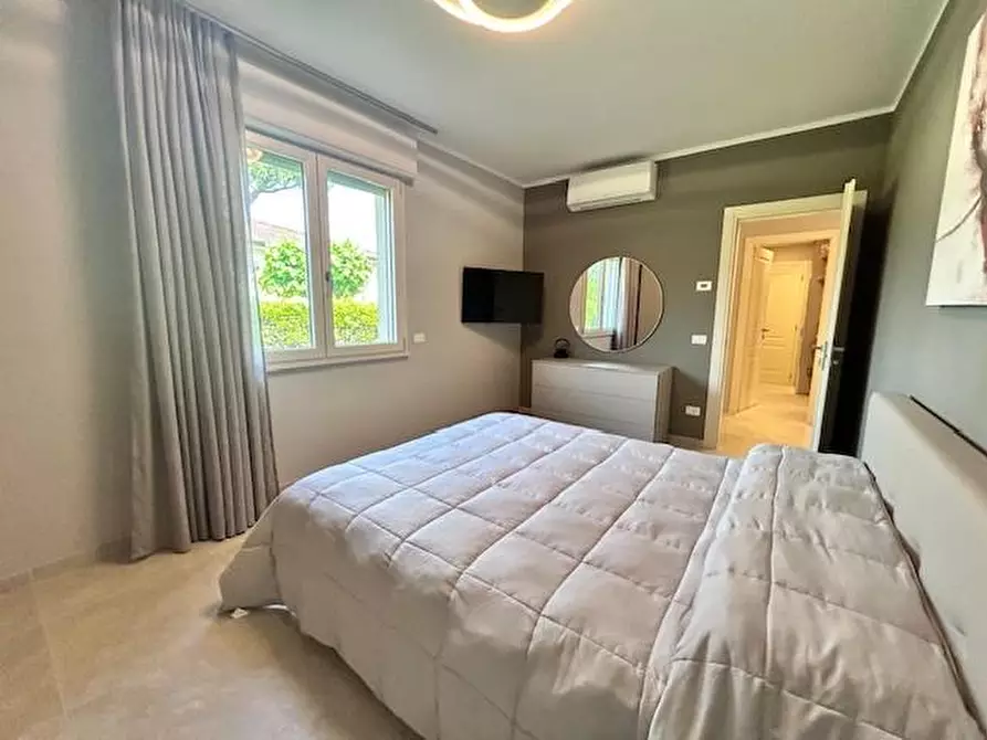 Immagine 17 di Villa in affitto  a Forte Dei Marmi