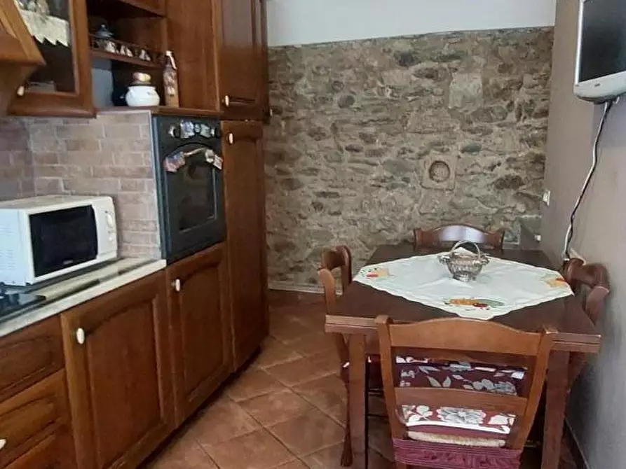 Immagine 26 di Appartamento in vendita  a Carrara