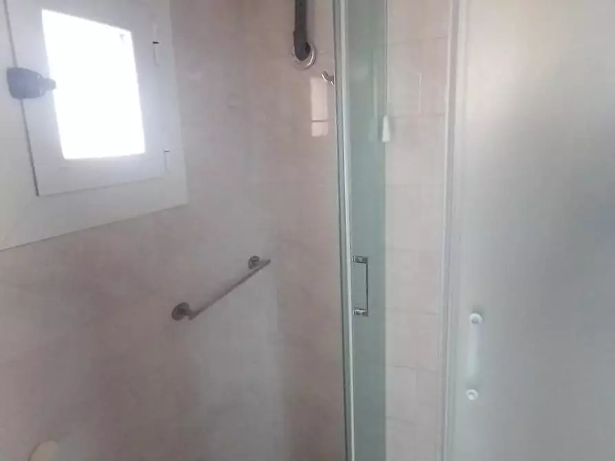 Immagine 26 di Appartamento in vendita  a Livorno