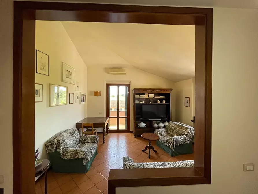 Immagine 10 di Villa in vendita  a Fucecchio