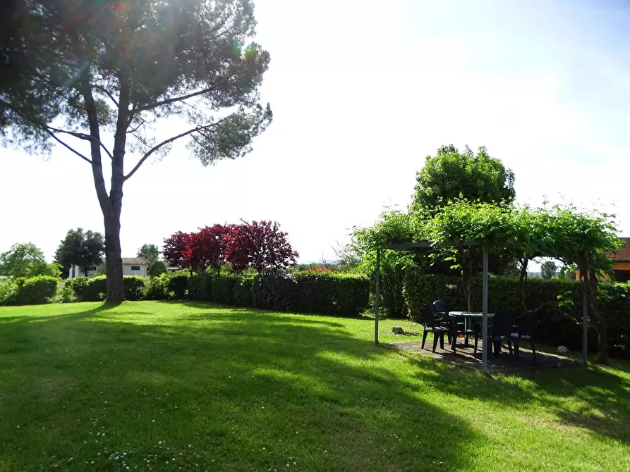 Immagine 8 di Villa in vendita  a Fucecchio