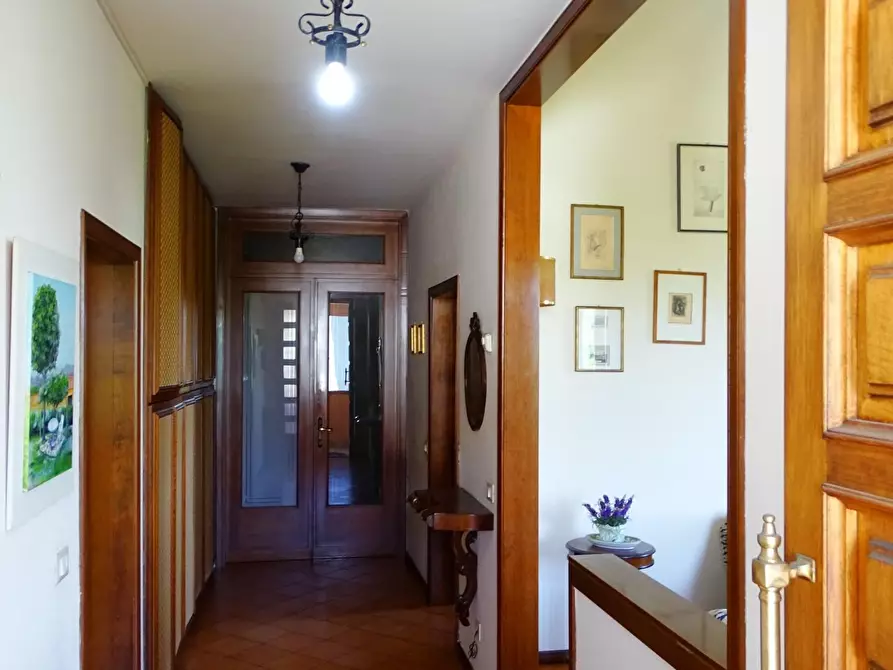 Immagine 15 di Villa in vendita  a Fucecchio