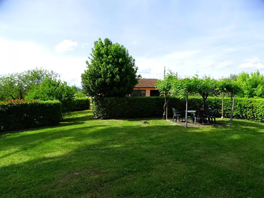 Immagine 60 di Villa in vendita  a Fucecchio