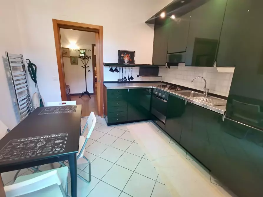 Immagine 17 di Appartamento in vendita  a Pisa