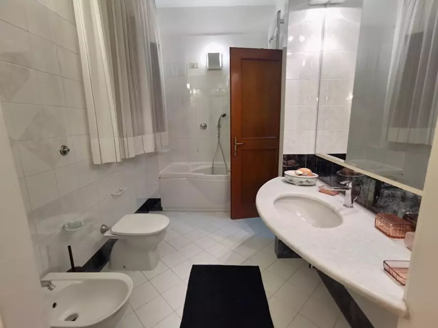 Immagine 33 di Appartamento in vendita  a Pisa