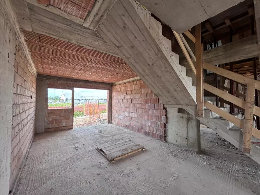 Immagine 3 di Villetta a schiera in vendita  a Castelfranco Di Sotto