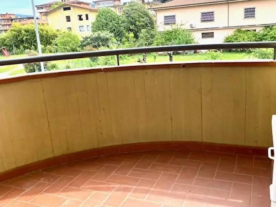 Immagine 3 di Appartamento in vendita  a Massa E Cozzile