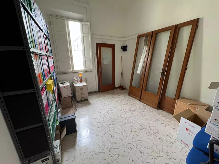 Immagine 6 di Ufficio in affitto  a Cascina