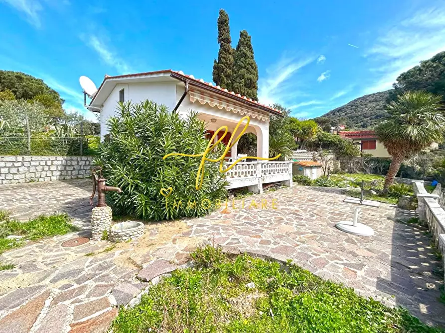 Immagine 6 di Casa bifamiliare in vendita  a Marciana