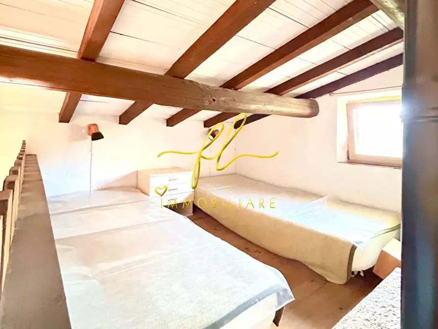 Immagine 10 di Casa bifamiliare in vendita  a Marciana