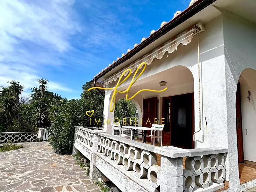 Immagine 3 di Casa bifamiliare in vendita  a Marciana