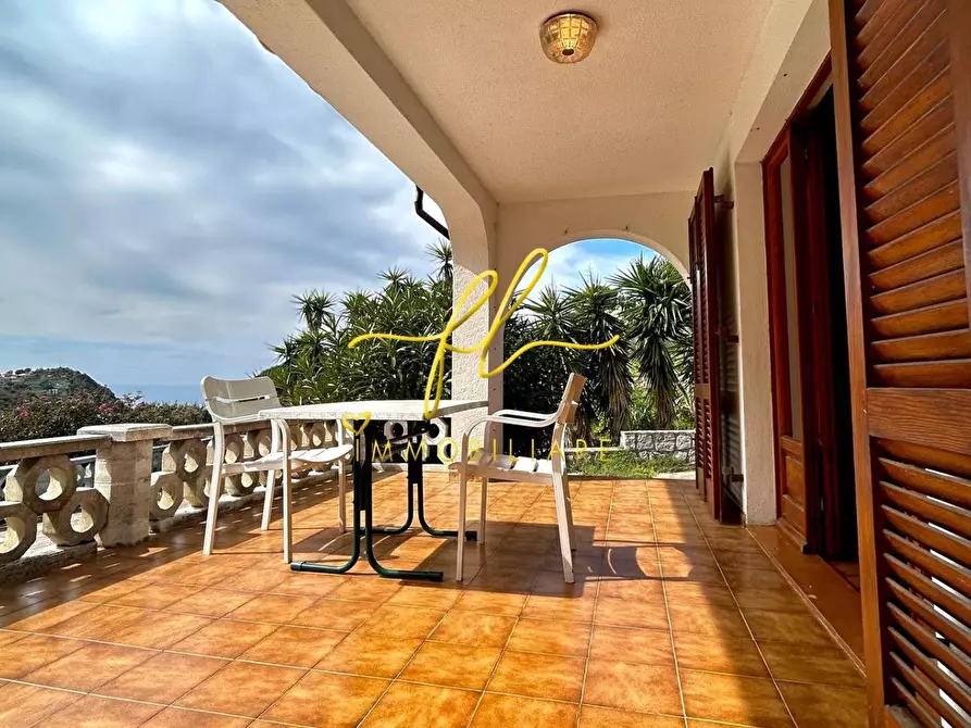 Immagine 7 di Casa bifamiliare in vendita  a Marciana