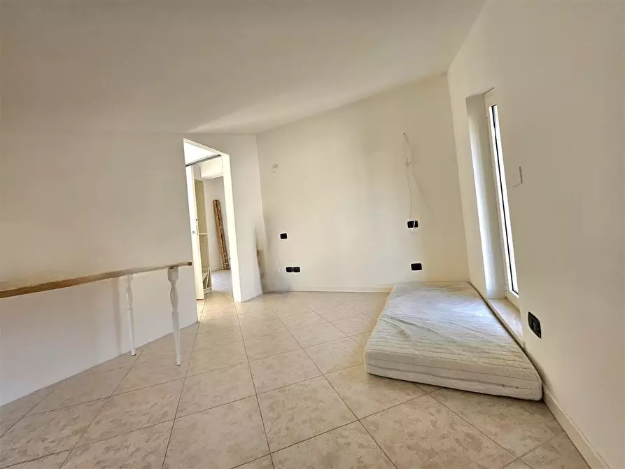 Immagine 20 di Appartamento in vendita  a Massa