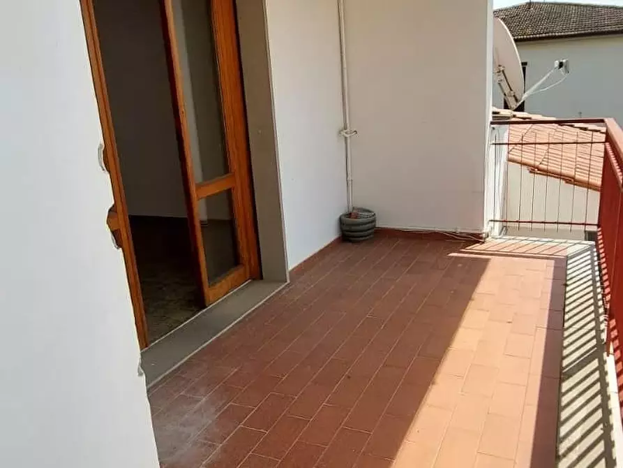 Immagine 12 di Appartamento in vendita  a Vinci