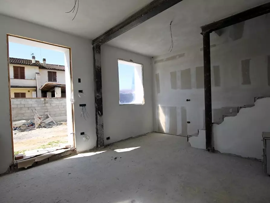 Immagine 10 di Casa bifamiliare in vendita  a Capannori