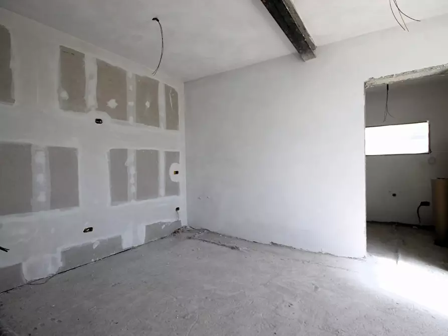 Immagine 14 di Casa bifamiliare in vendita  a Capannori