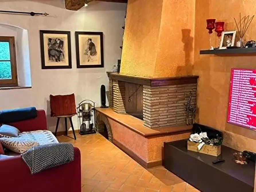 Immagine 55 di Porzione di casa in vendita  a Vinci