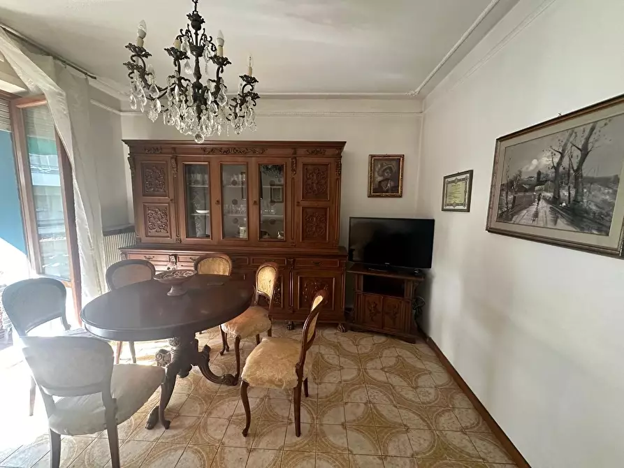 Immagine 5 di Appartamento in vendita  a Massa