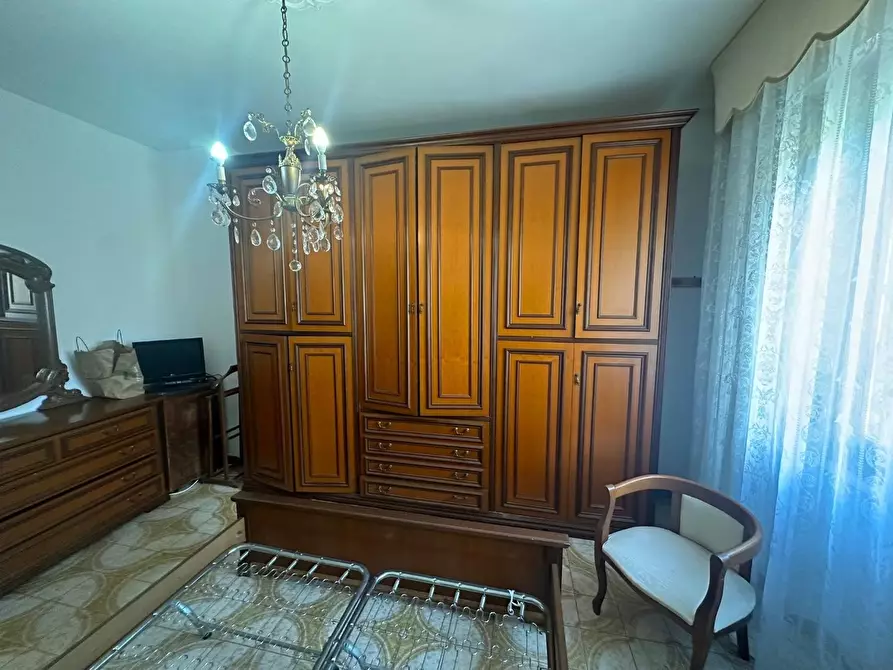 Immagine 11 di Appartamento in vendita  a Massa