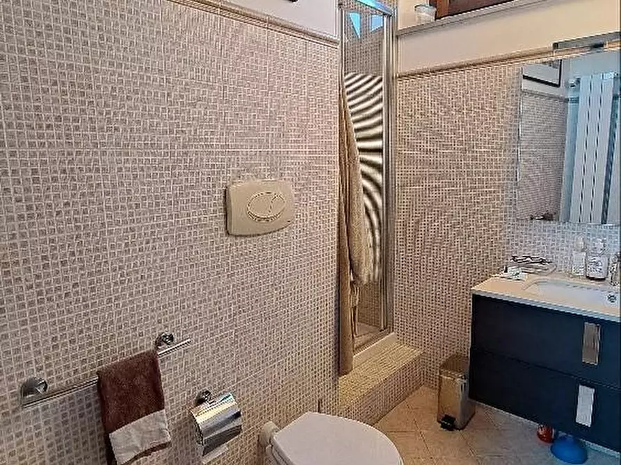 Immagine 27 di Terratetto in vendita  a Cascina