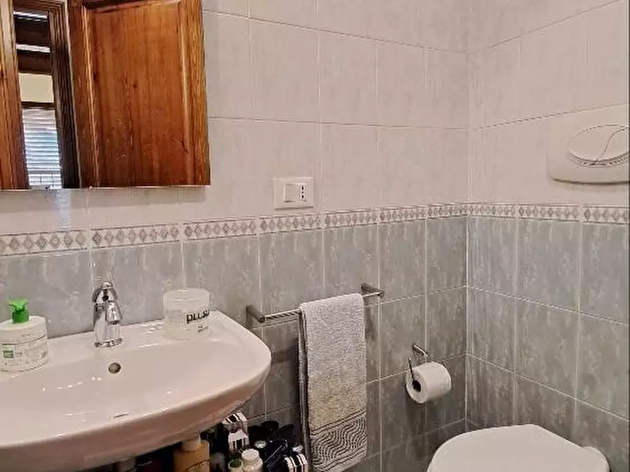 Immagine 28 di Terratetto in vendita  a Cascina