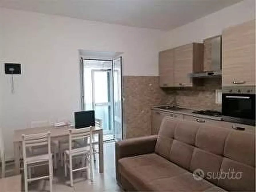 Immagine 5 di Appartamento in vendita  a Livorno