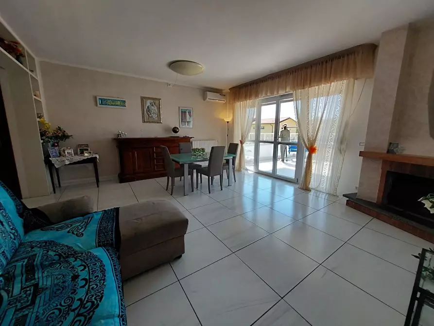 Immagine 3 di Casa bifamiliare in vendita  a Buti