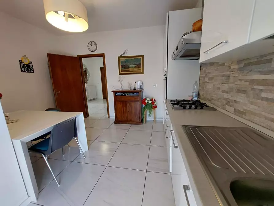 Immagine 12 di Casa bifamiliare in vendita  a Buti