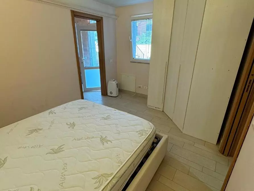 Immagine 4 di Appartamento in affitto  a Carrara