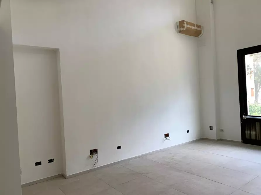 Immagine 14 di Appartamento in vendita  a Rosignano Marittimo