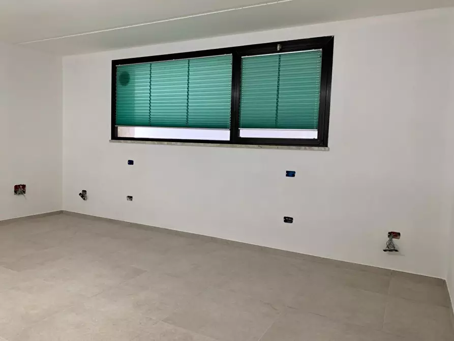 Immagine 11 di Appartamento in vendita  a Rosignano Marittimo