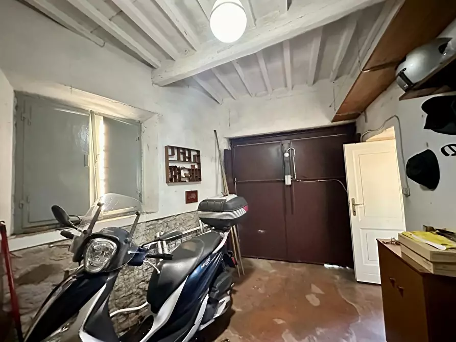 Immagine 41 di Terratetto in vendita  a Capannori