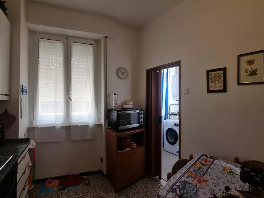 Immagine 5 di Appartamento in vendita  a Livorno