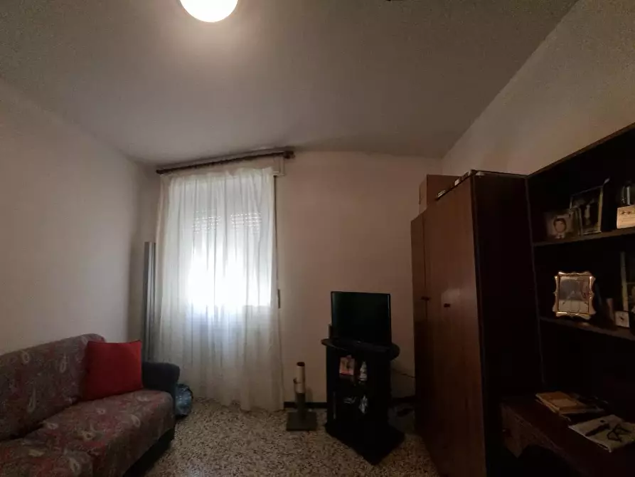 Immagine 13 di Appartamento in vendita  a Livorno