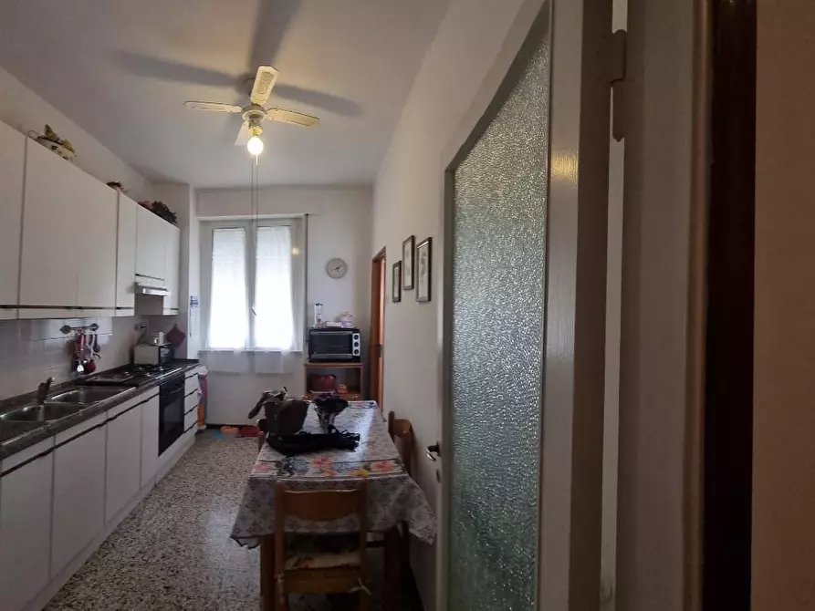 Immagine 4 di Appartamento in vendita  a Livorno