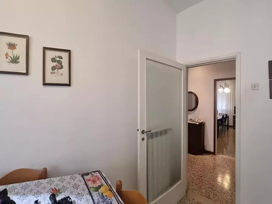 Immagine 7 di Appartamento in vendita  a Livorno