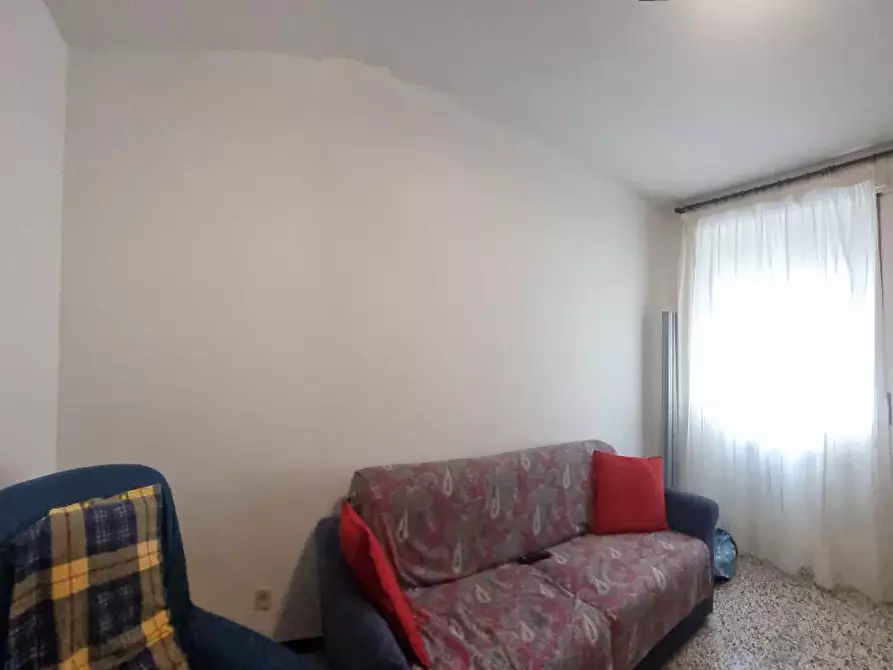 Immagine 12 di Appartamento in vendita  a Livorno