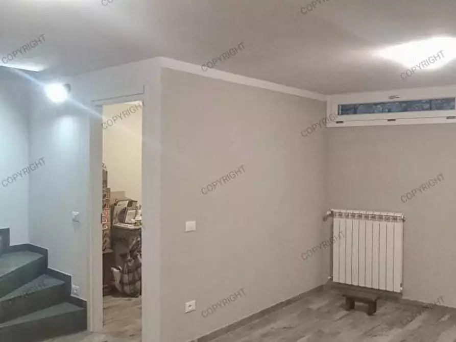 Immagine 11 di Appartamento in vendita  a Massarosa