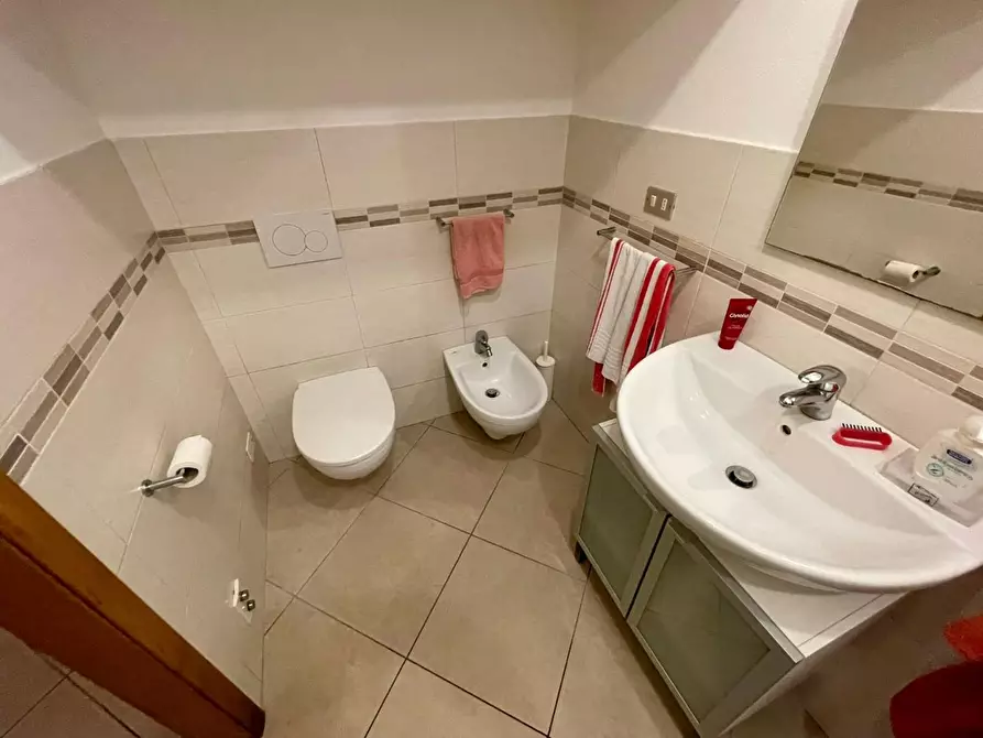 Immagine 5 di Villa in vendita  a Viareggio