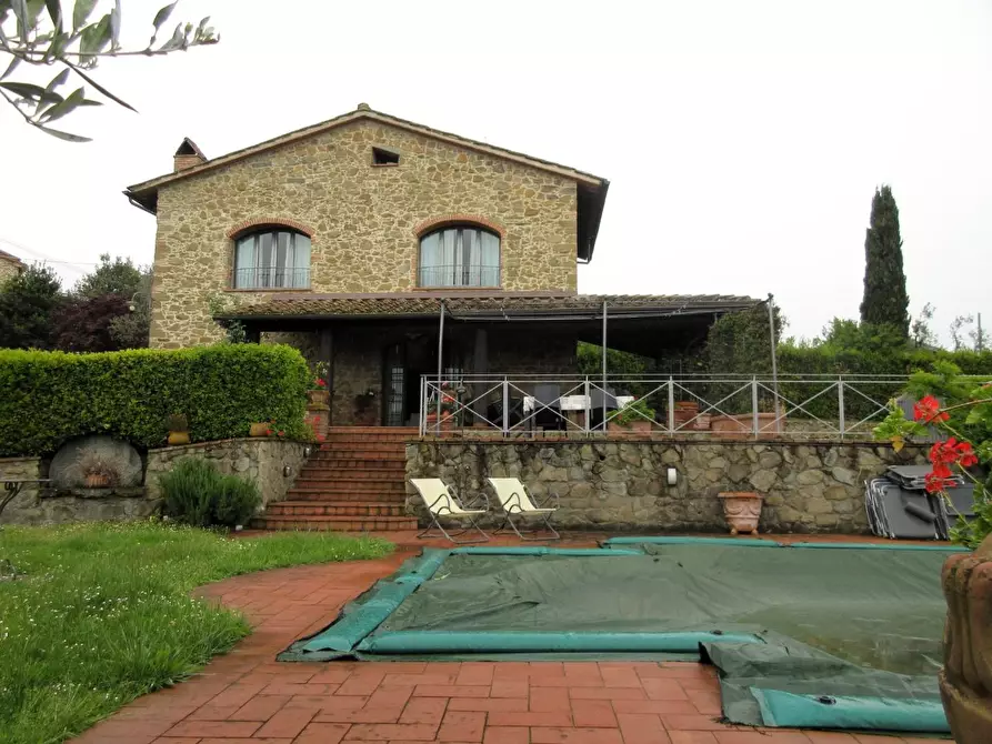 Immagine 11 di Villa in vendita  a Vinci