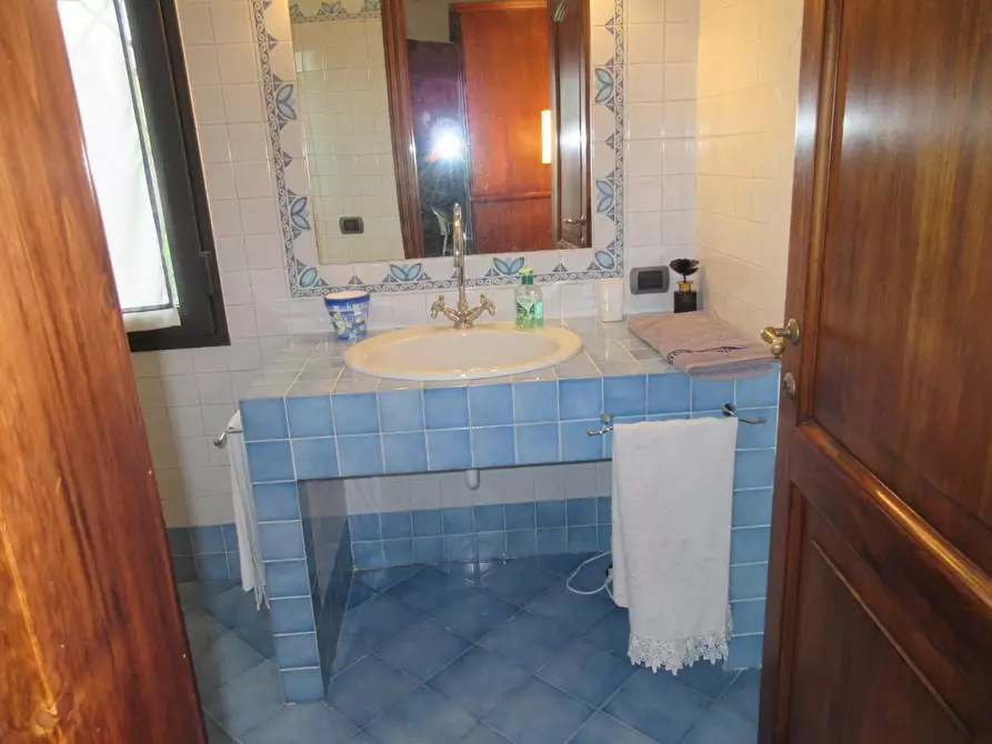 Immagine 7 di Villa in vendita  a Vinci