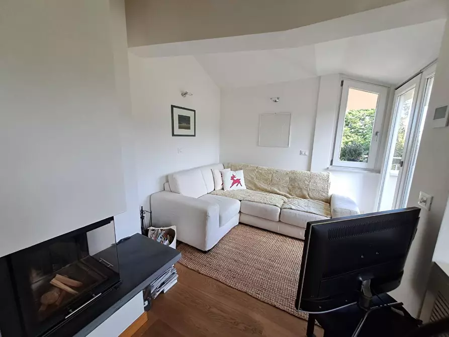 Immagine 7 di Appartamento in vendita  a Ortonovo