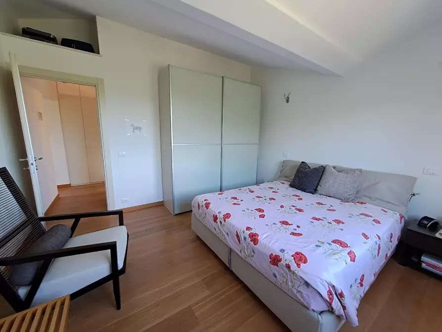 Immagine 9 di Appartamento in vendita  a Ortonovo